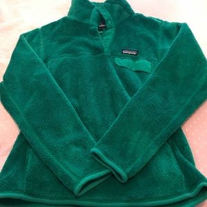 Green Patagonia Pullover